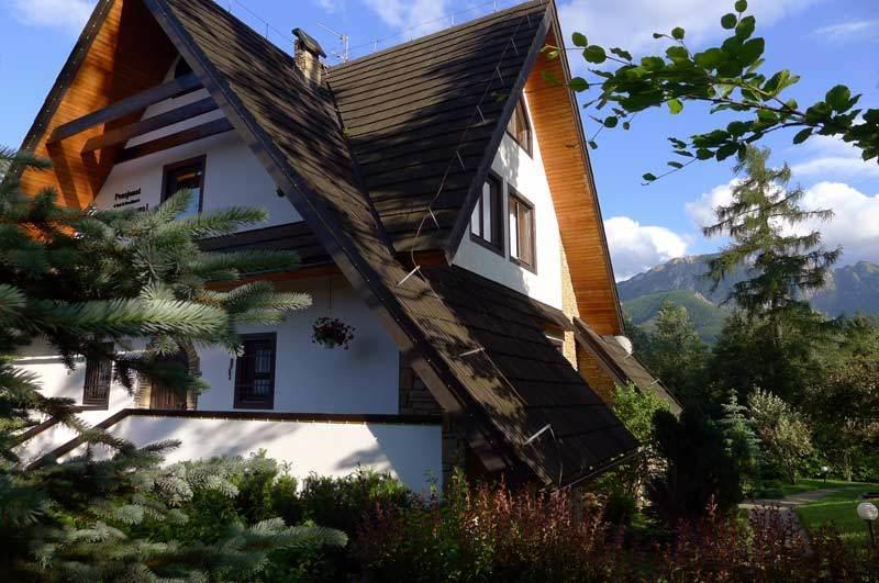 Bed & Breakfast Art House Szymaszkowa 1 3*